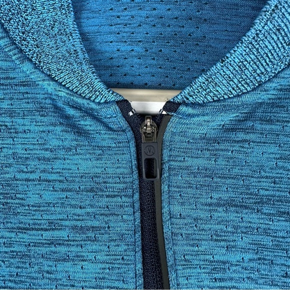 Lululemon Men’s Blue Space Dye Metal Vent Tech Surge Short Sleeve 1/2 Zip Medium - Picture 2 of 5